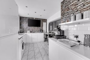 Photo 19- click for photo gallery